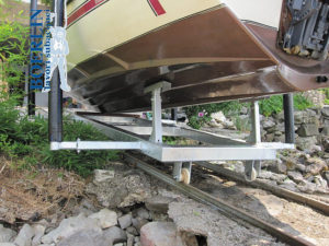 Bau eines Boots-Schleppwagens, Lago Maggiore.